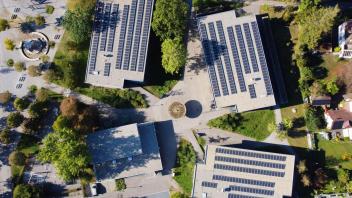 Solarstrom beziehen oder verkaufen in Bern | ewb.LEG