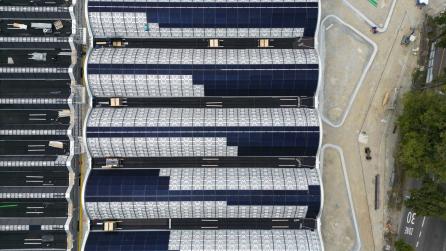 Schwimmhalle Neufeld