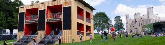 ewb-Huus im Waldbühneareal am Gurtenfestival